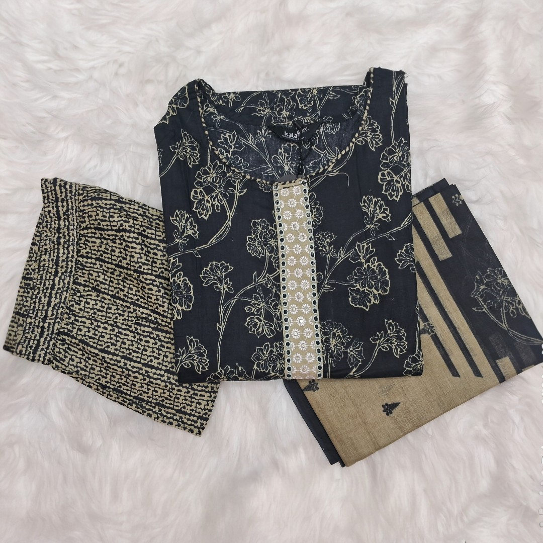 Trendy Women's Cotton Kurti set Elegant Design